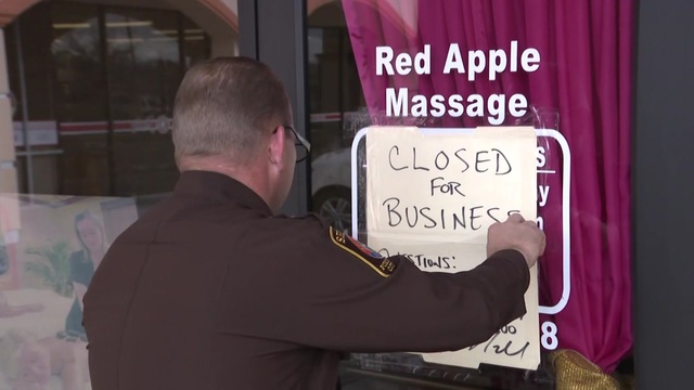 GRANDMA AND GRANDPA NUDE Hot Chick On Pawn Stars